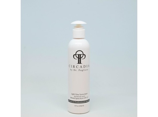 Light Day Sunscreen Broad Spectrum CABINE 236ml